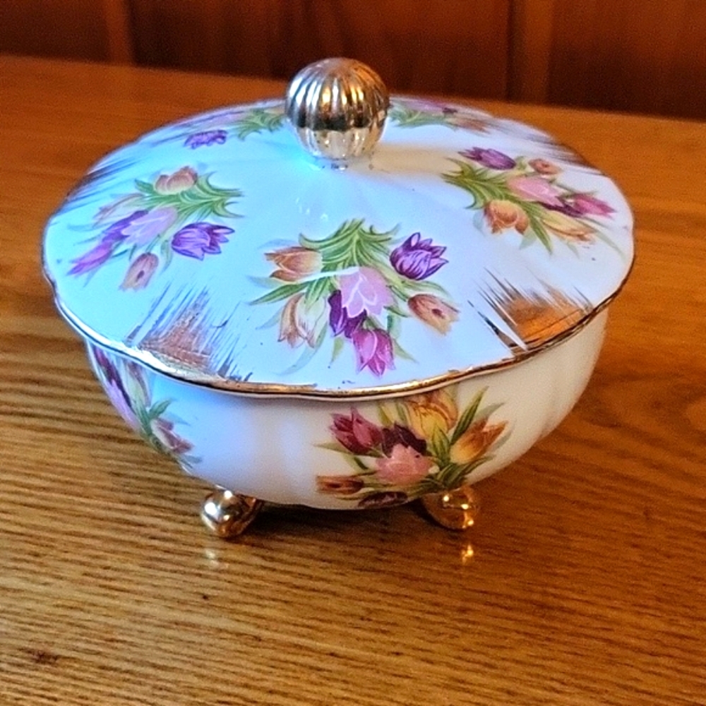 Porcelain Hand Painted Covered Dish Japan